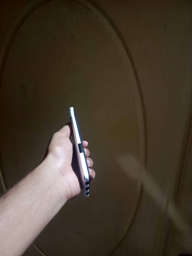 Google Pixel 6a 1
