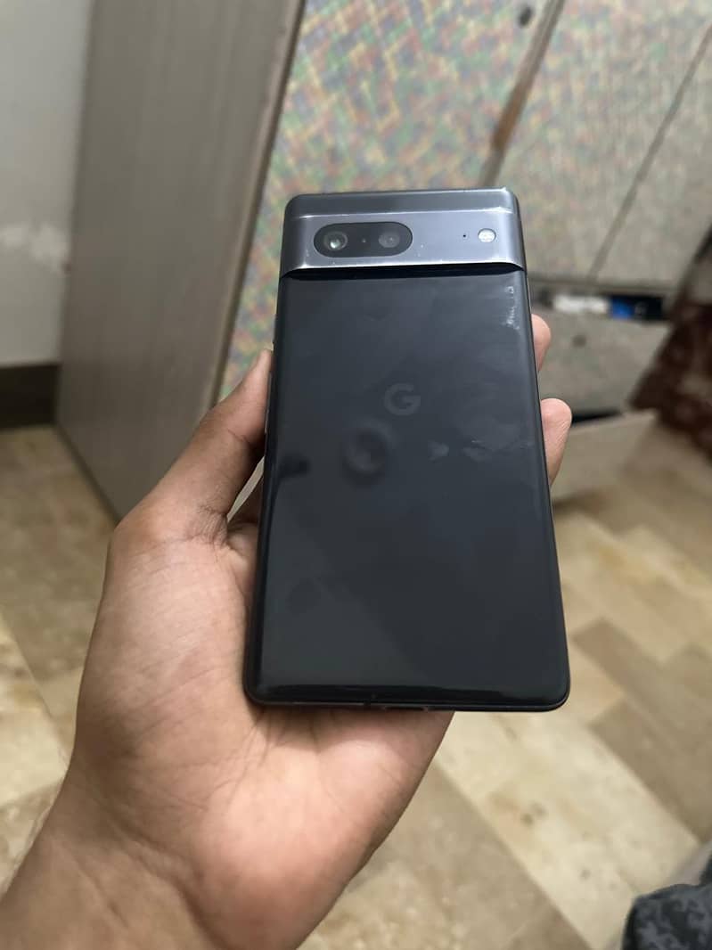 Google Pixel 7 4