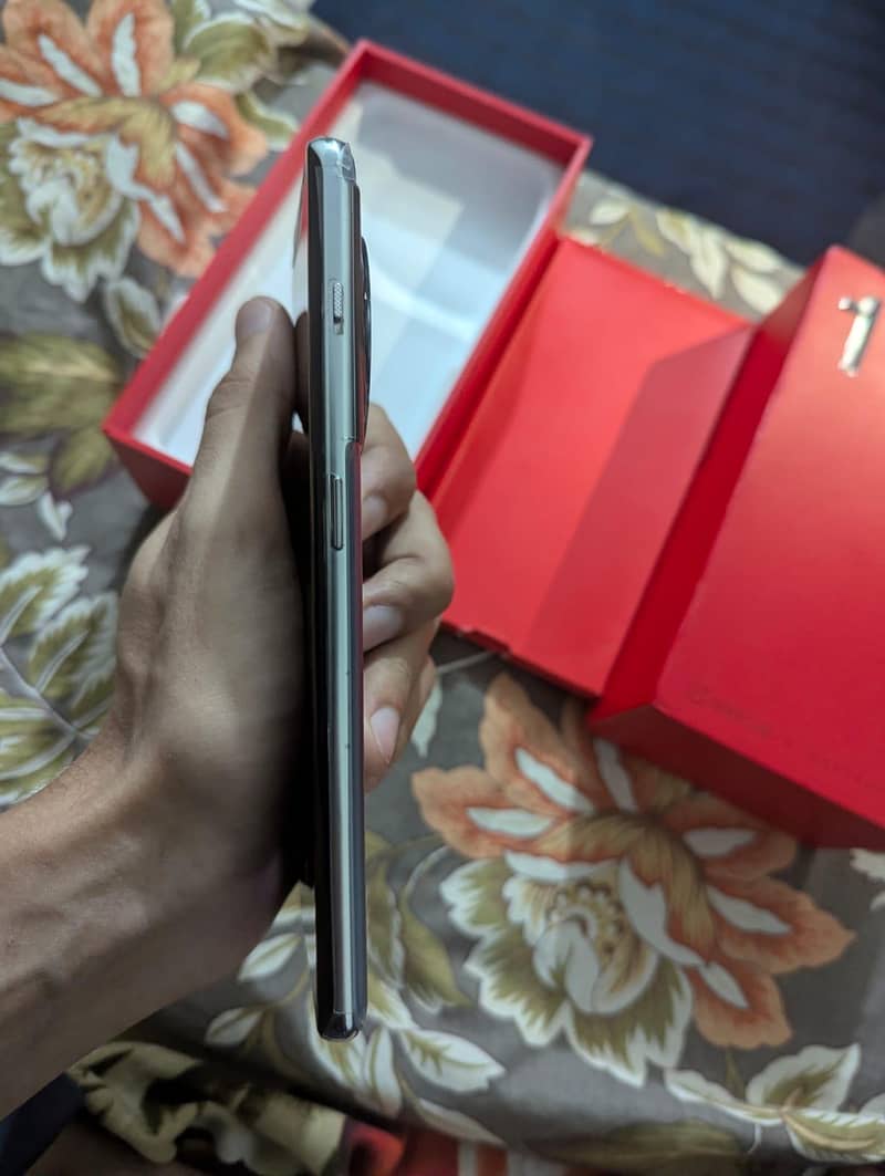 OnePlus 11r 5