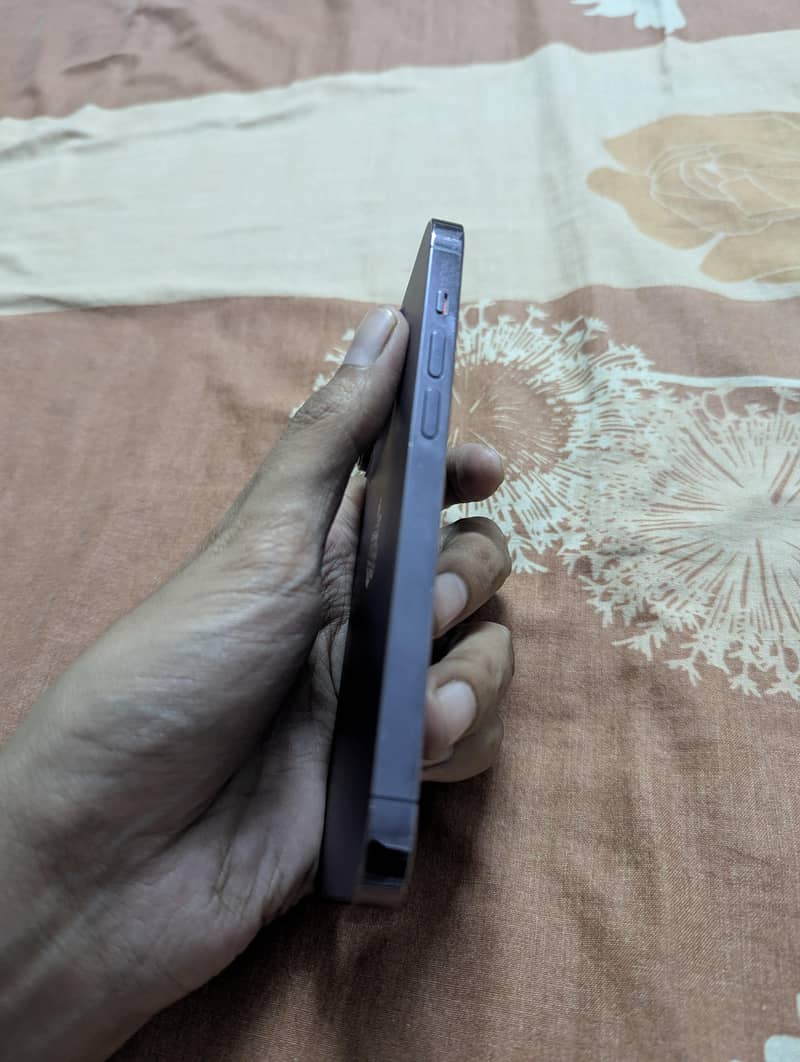 Apple iPhone 14 Pro 11