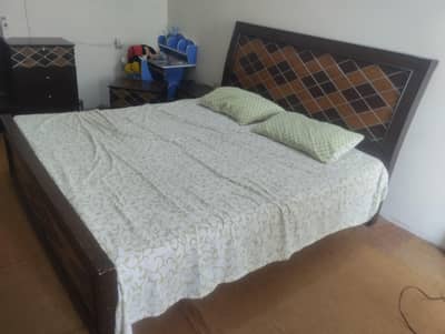 modern Bedset with dressing and drawer