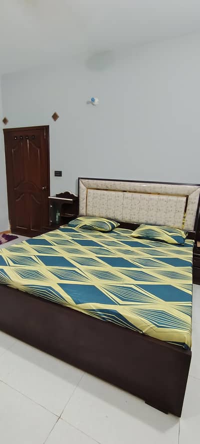 King Size Bed (New Condition)