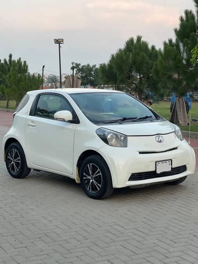 Toyota iQ 2009