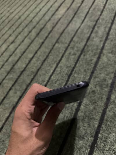 Only kit 8/10 condition use Kia hoa ha sirf mobile ha or kuvh ni ha