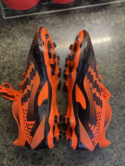 Almost like new football shoes 9.5/10 condition