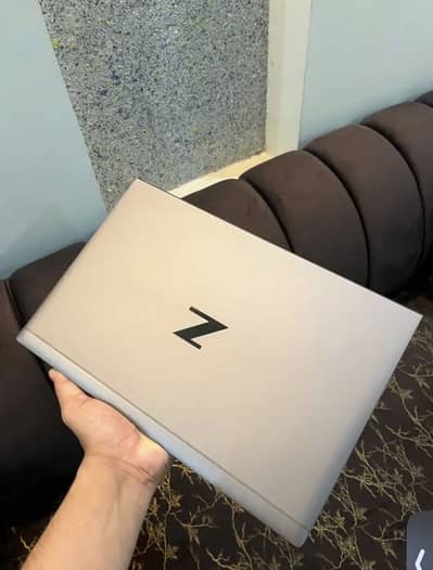 Laptop hp Zbook firefly 14 g8 core i5 11th generation