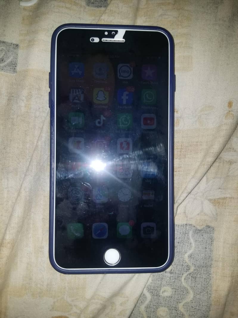Apple iPhone 7 Plus 1