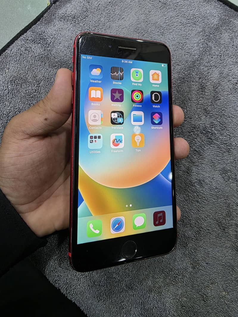 Apple iPhone 8 Plus 0