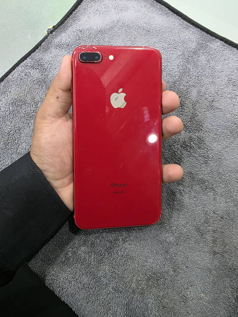 Apple iPhone 8 Plus 1