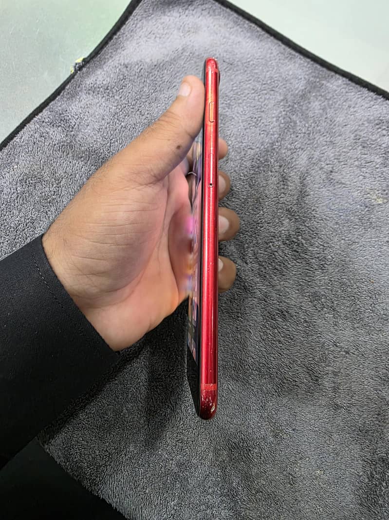 Apple iPhone 8 Plus 3