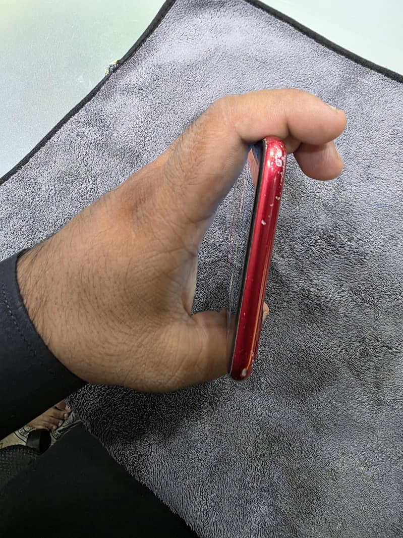 Apple iPhone 8 Plus 4