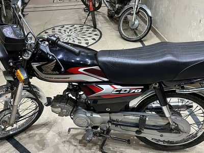 Honda cd 70 2025 model black color lush condition