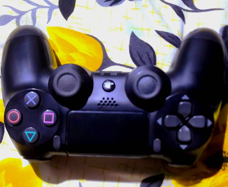 DUALSHOK 4 wireless ps4 controller 1