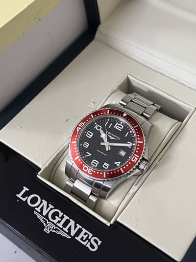 Longines hydro conquest quartz like new
