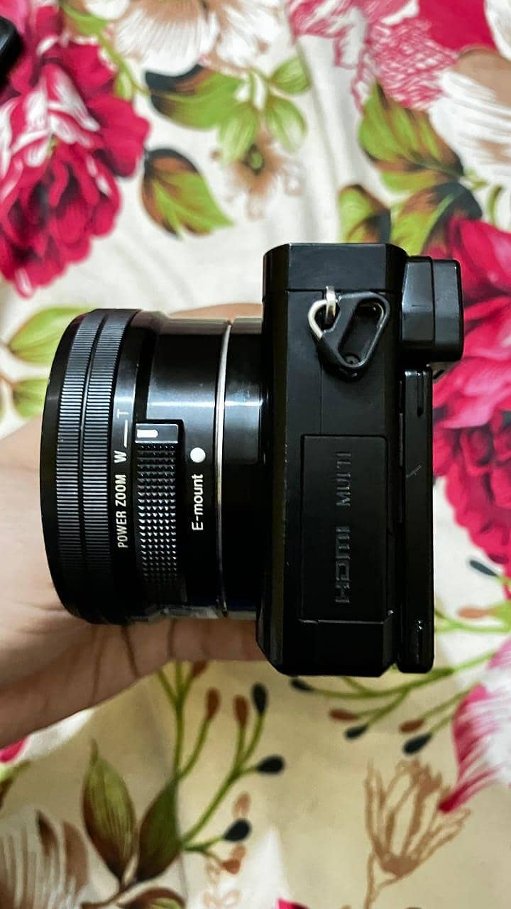 Sony Alpha 6000 2