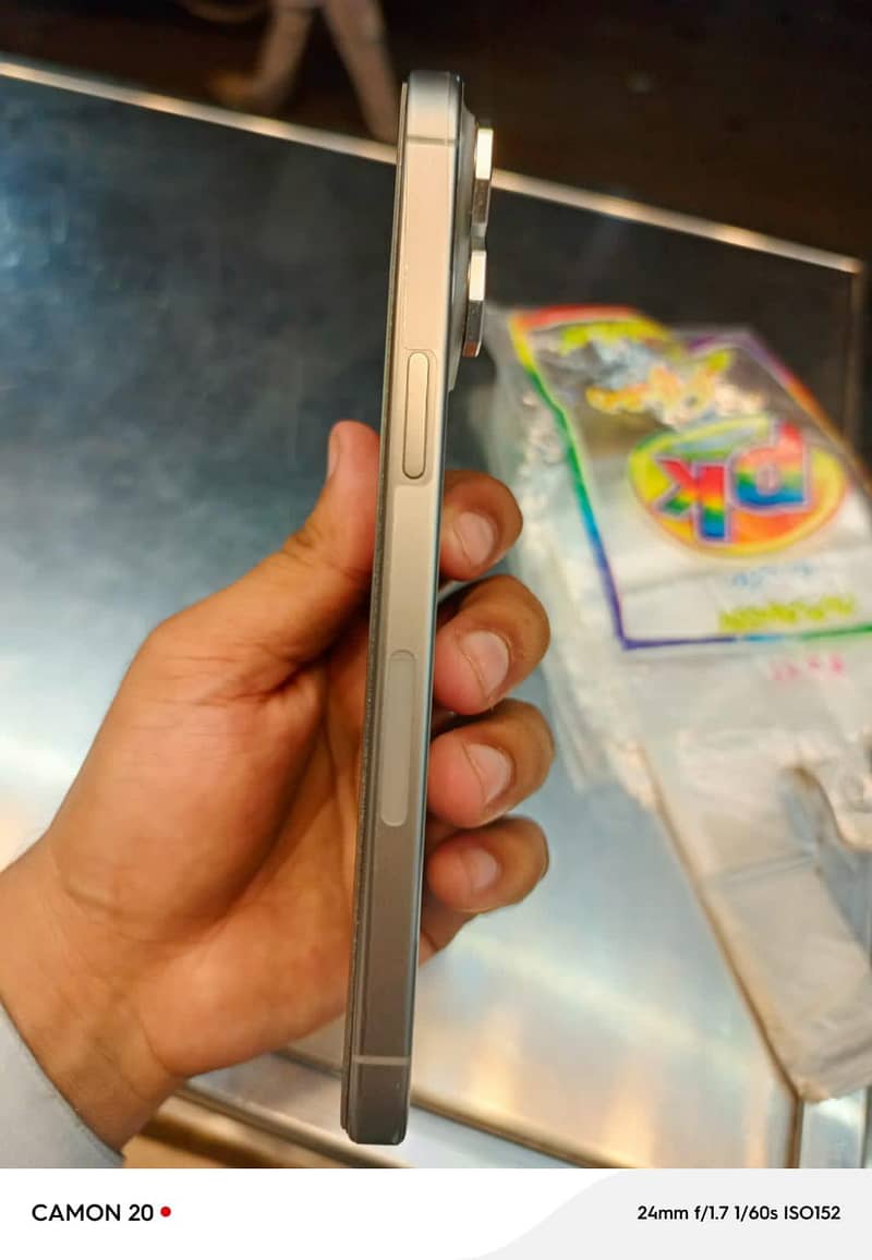 iPhone 15 Pro Max. 3
