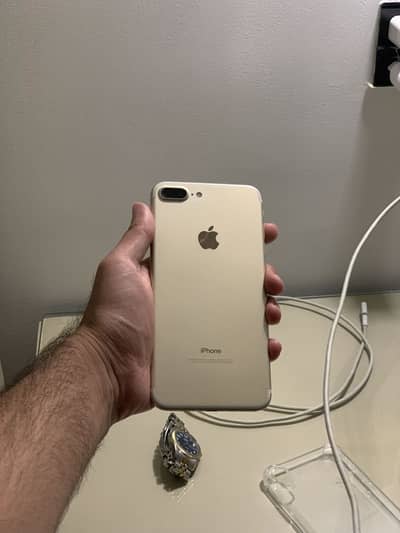 Apple iPhone 7 Plus with box