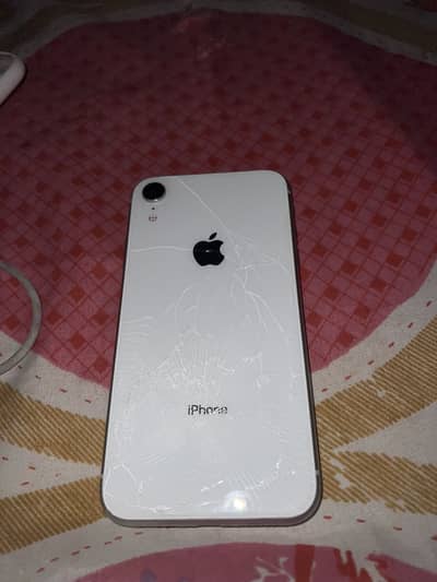 Iphone XR 128 GB white PTA APPROVED