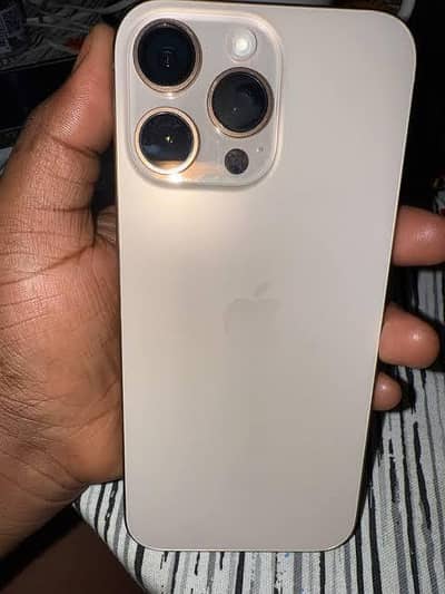 Apple iPhone 16 Pro Max