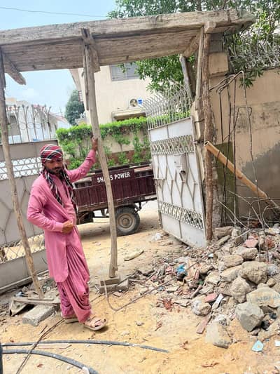 gate  new gate luganay hain is gate ki jaga per
