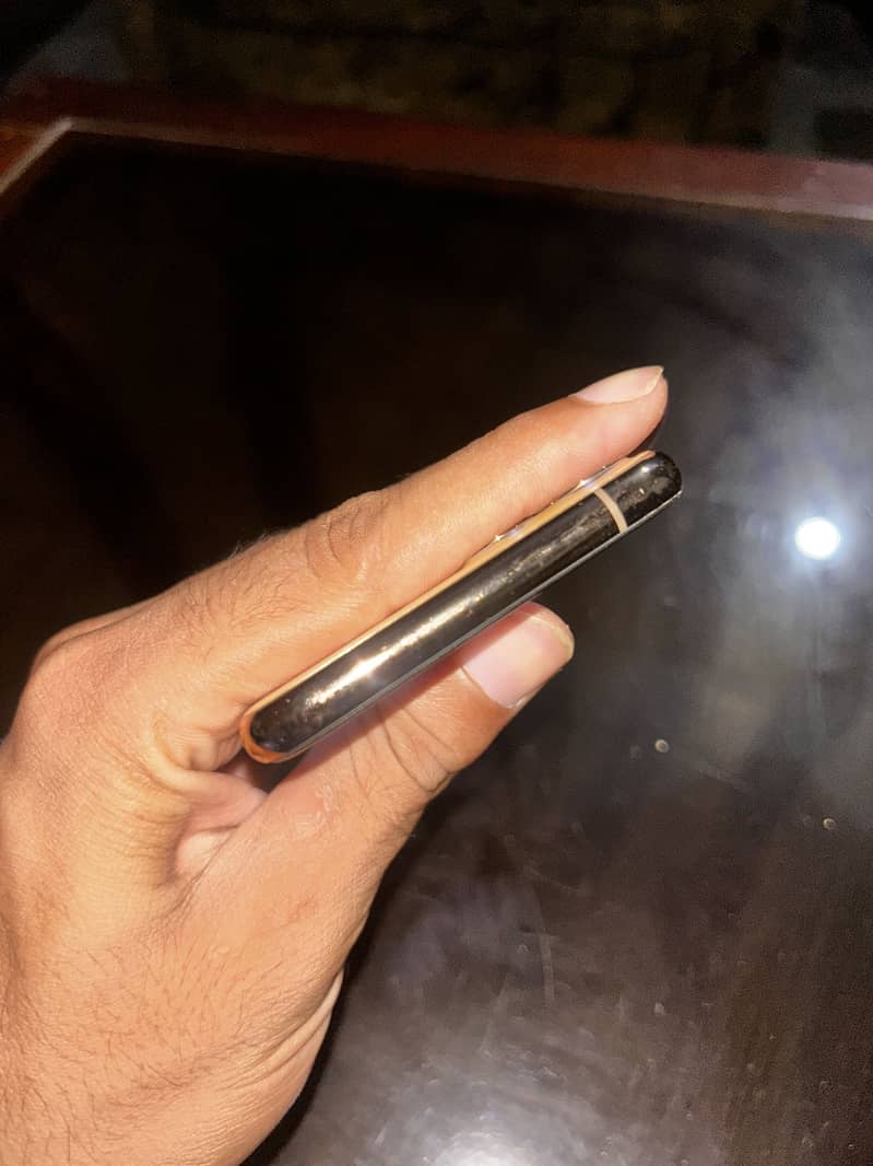 Apple iPhone 11 Pro 0