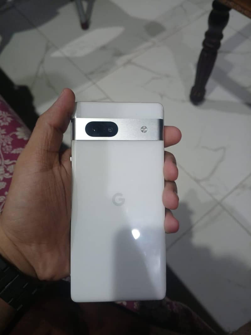 Google Pixel 7a 5
