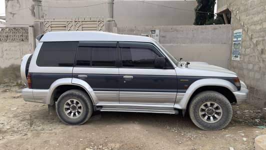 Mitsubishi Pajero 1991