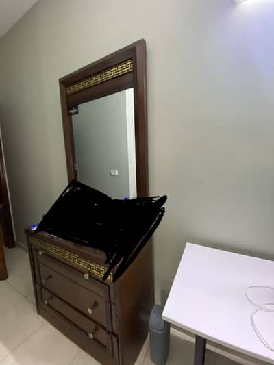 3 Single Beds For Sale with dressing