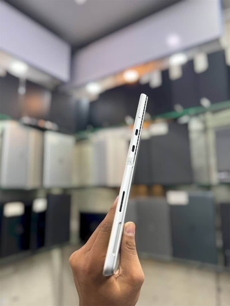 Surface Pro 8  13