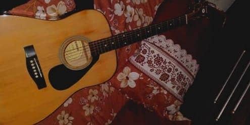 Yamaha f310 guitar