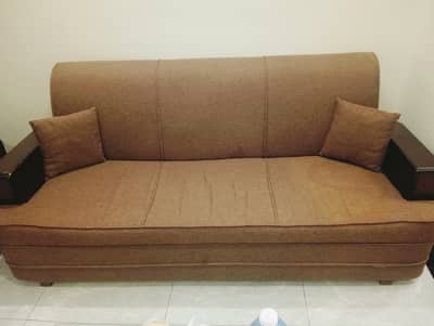 Brown 5 seater sofa in a very good condition 35000
