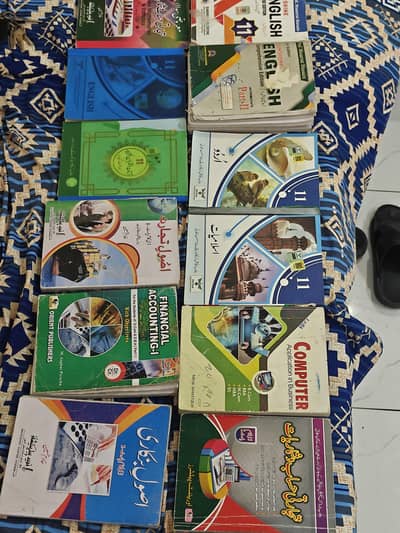 11 class mix books  full set. (D. com)