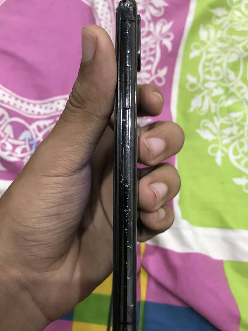 Apple iPhone X 2