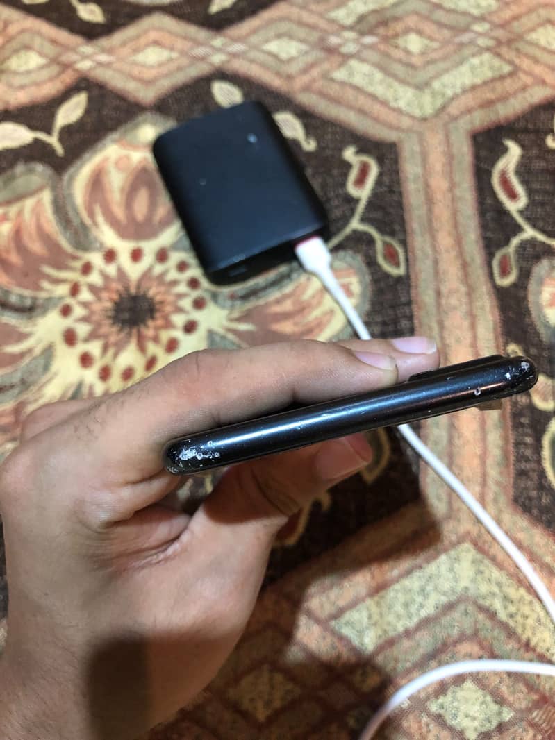 Apple iPhone 7 Plus 3