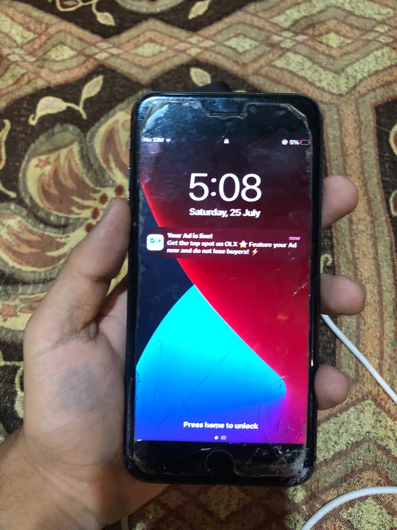 Apple iPhone 7 Plus 6