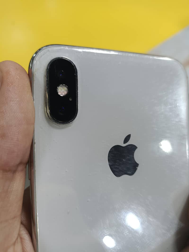 Apple iPhone X 5
