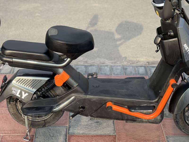Scooty 4