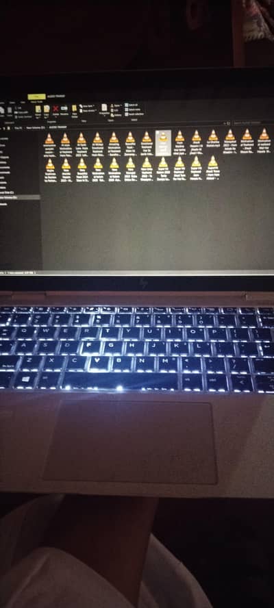 Hp elite book 16gb ram 256ssd 360 touch screen graphic card 10 30