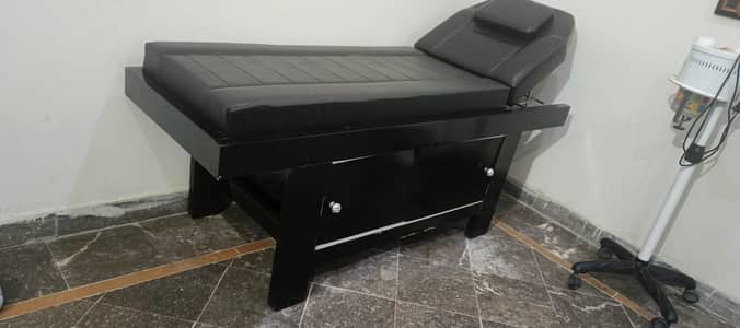Facial Salon Bed with Adjustable Backrest and Storage for Salon & Spa