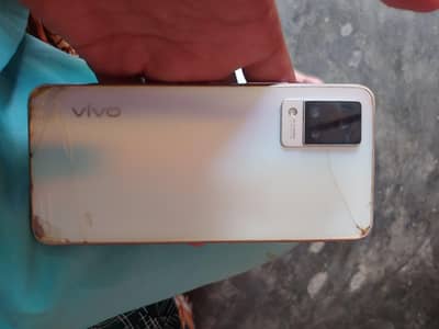 Vivo V21 display fingers he 8+4 ram and rom 128. exchange possible he