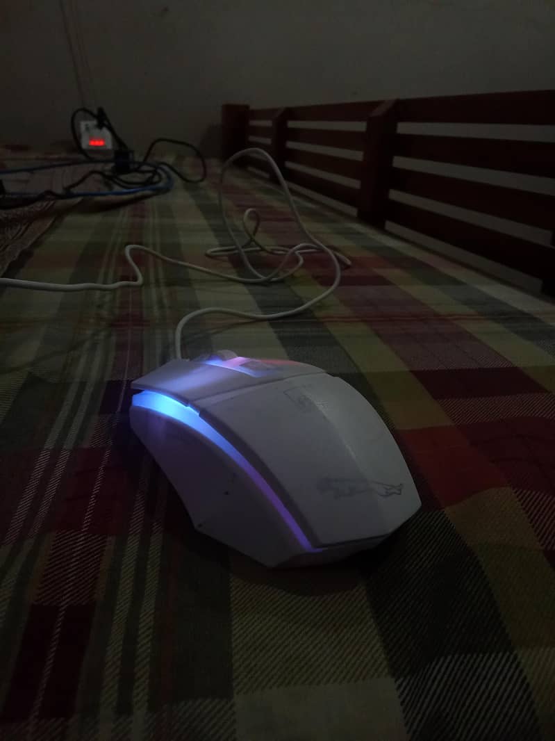 Gaming mouse 3