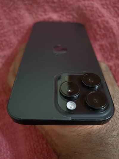 Apple iPhone 16 Pro Max