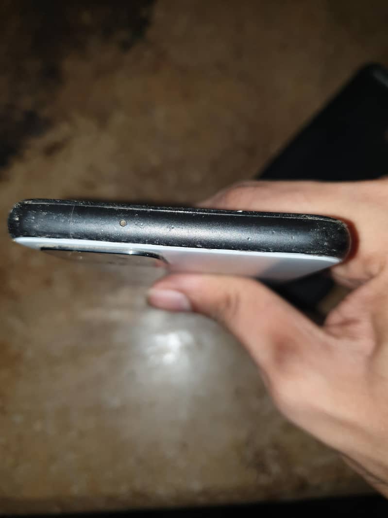 Google Pixel 4 3
