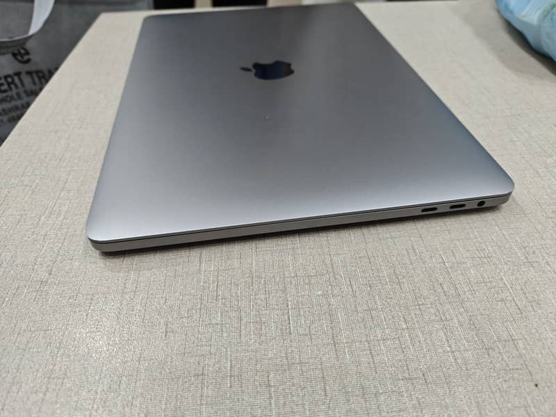 MacBook Pro 2