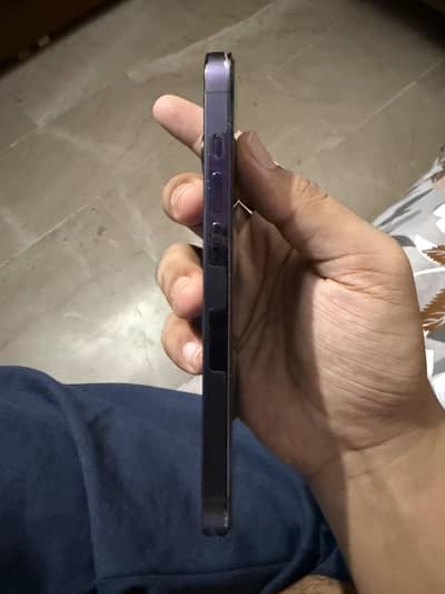 14 Pro (urgent Sale)
