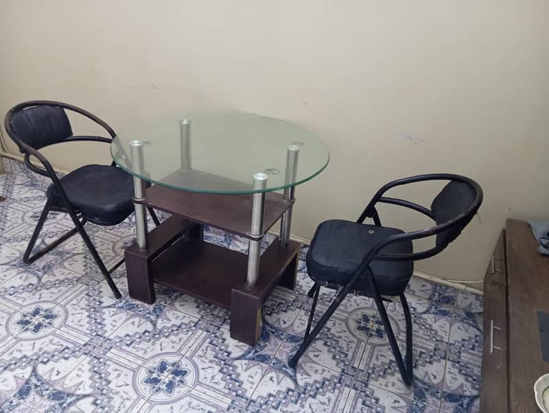 Table with two chairs 0