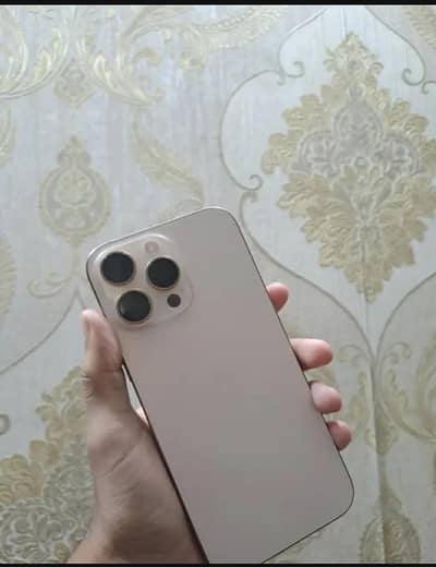 Apple iPhone 16 Pro Max