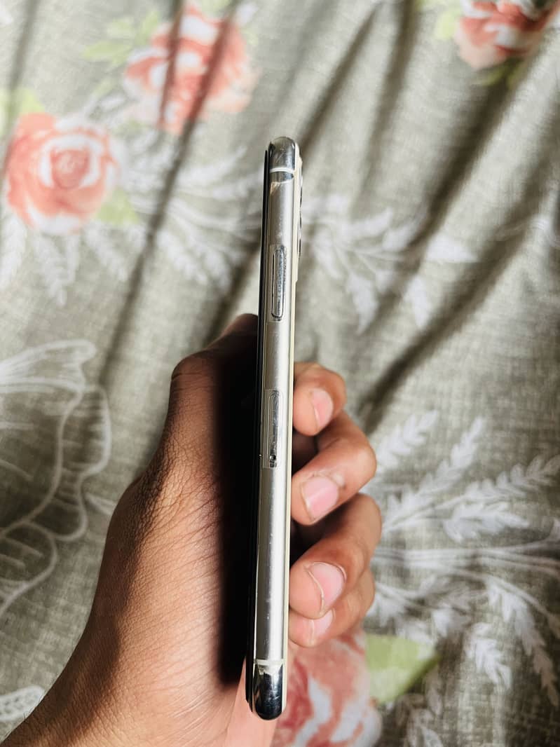 Iphone 11 pro 0