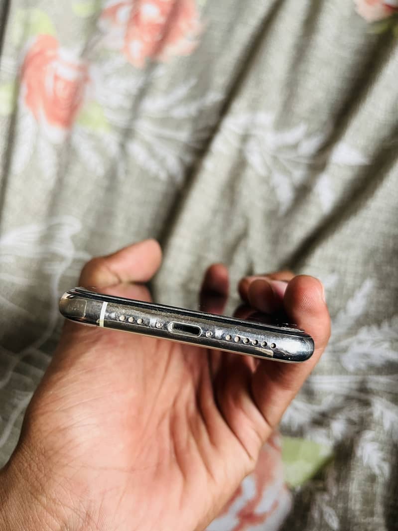 Iphone 11 pro 1
