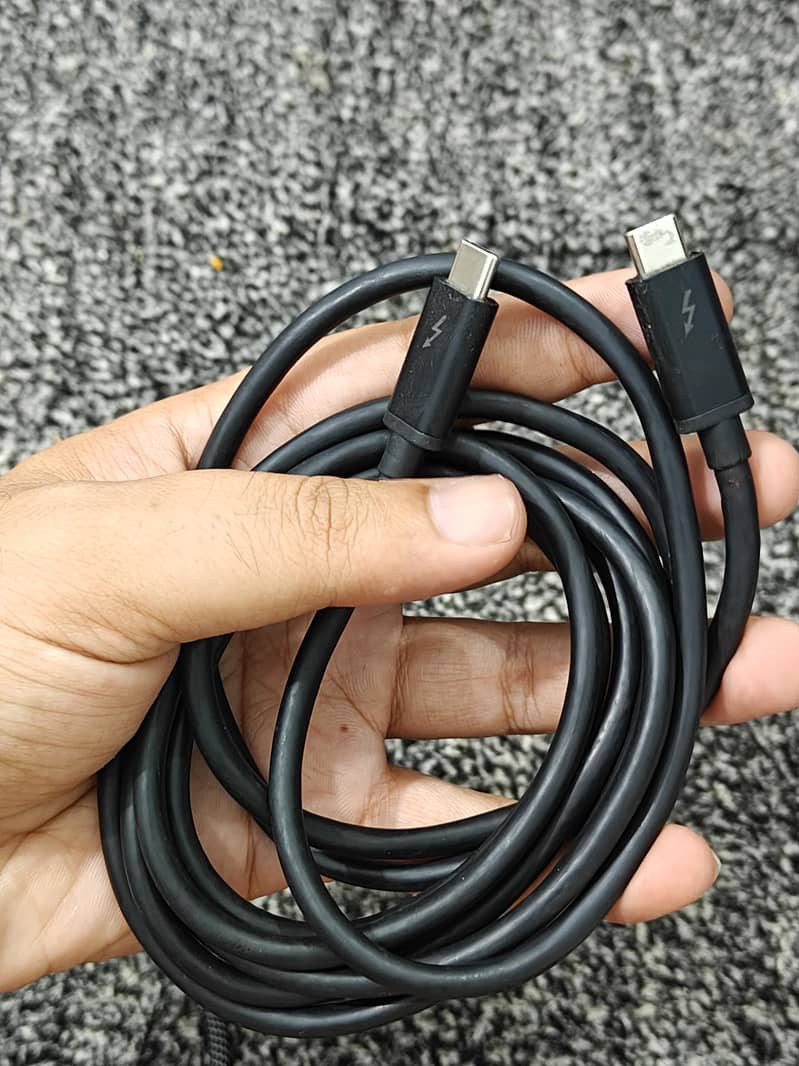 Dell thunderbolt 3 2 Meter cable 1